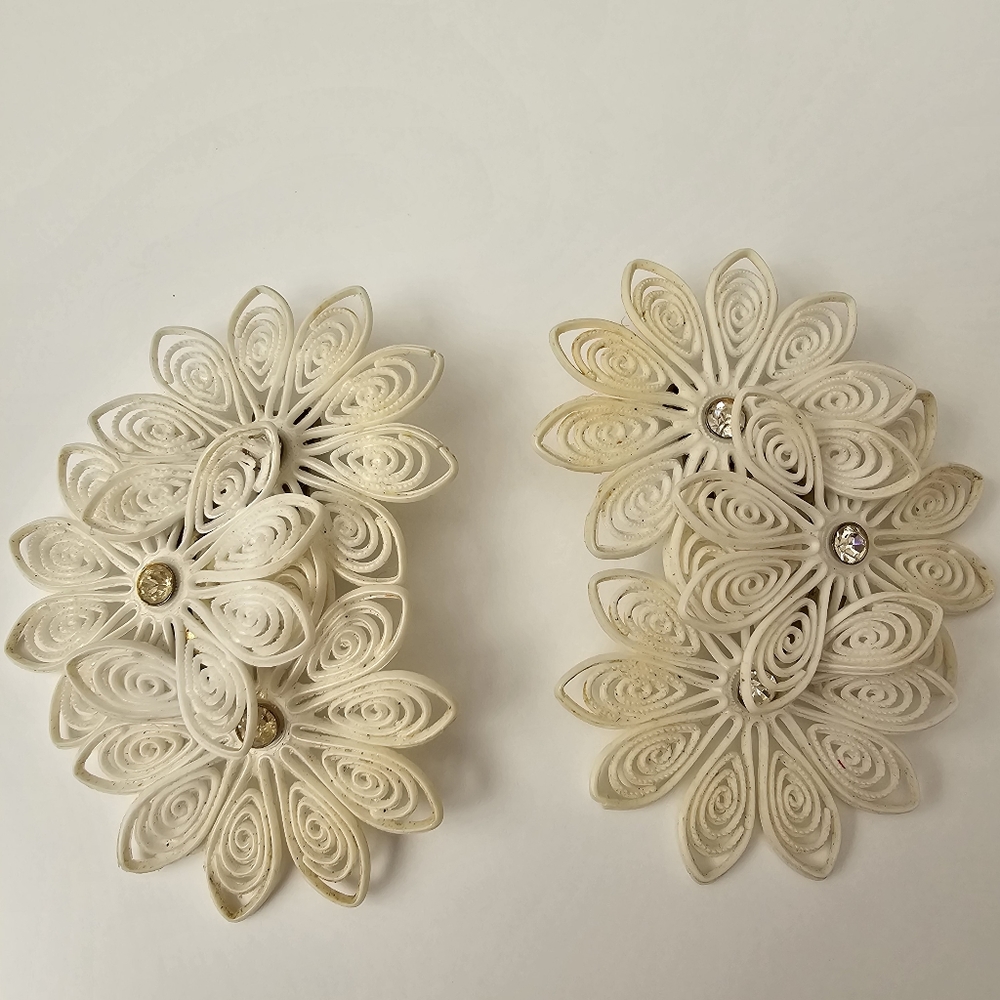 Vintage Cream Floral Quill Paper Filigree Earrings